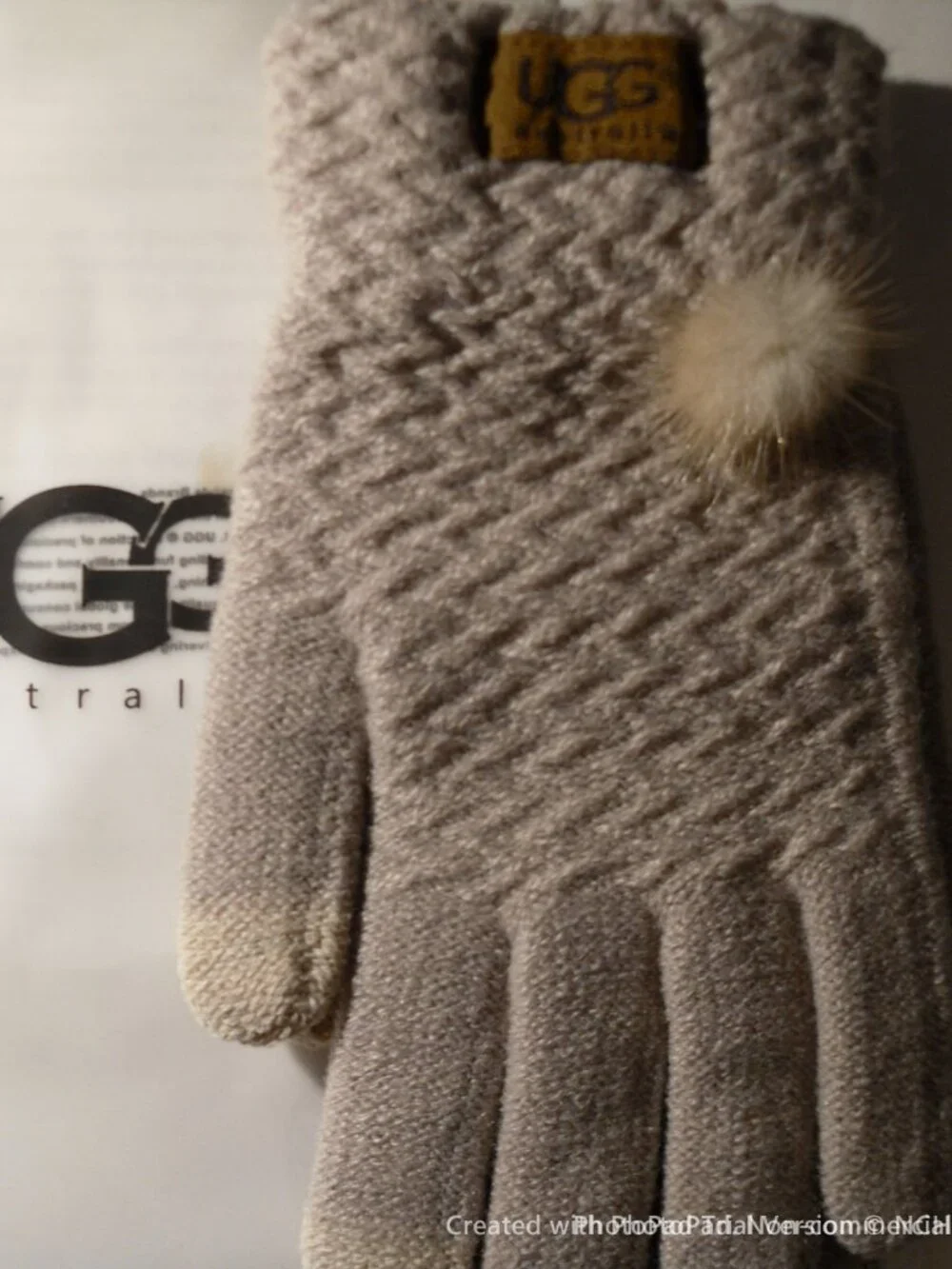 UGG Women's Off White Touchscreen Gloves – New